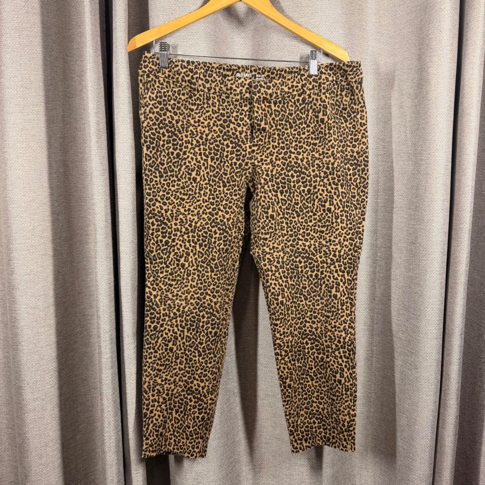 Old Navy Pixie Mid Rise Leopard Print Ankle Pants Womens 16 Regular Animal Brown